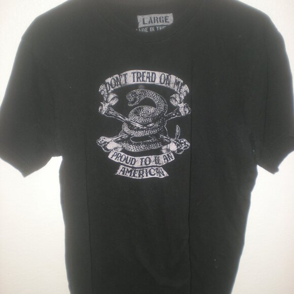 MADE IN THE USA Brand T-Shirt   NWOT  Size L   Don't tread on me - Picture 1 of 3